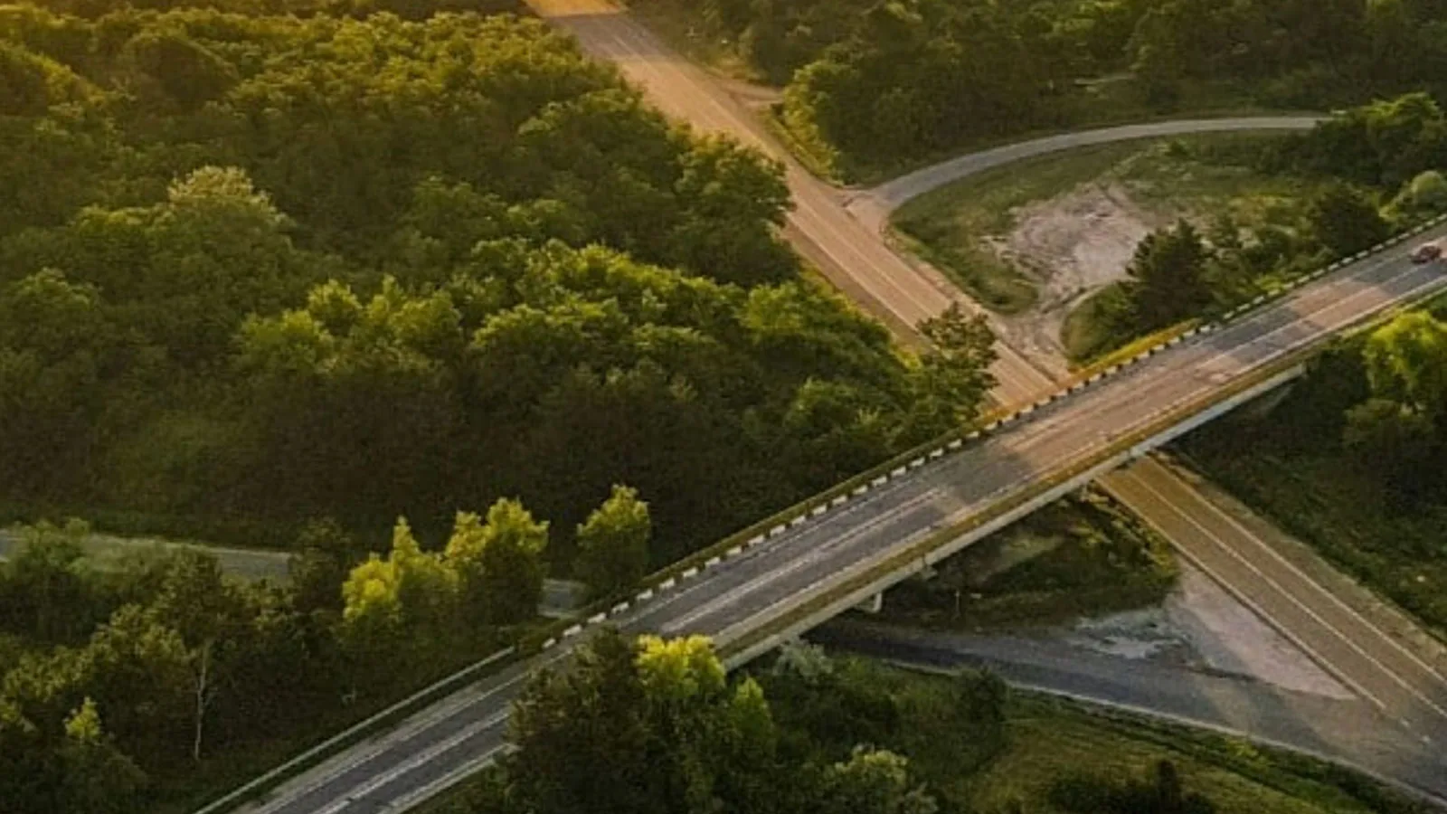 Explore A survey developed by ERM, GlobeScan and Volans
