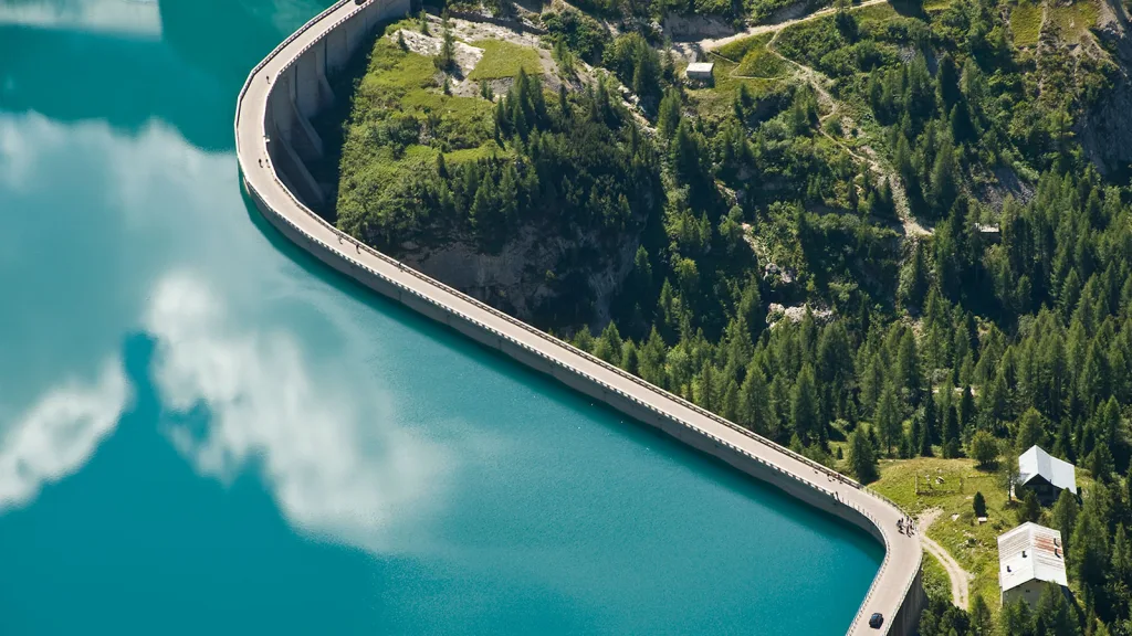 Adaptation Planning for Business Insights 